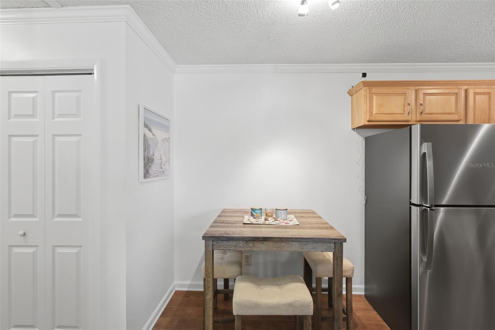 Image 15 of 22 For 1600 Big Tree Road G7