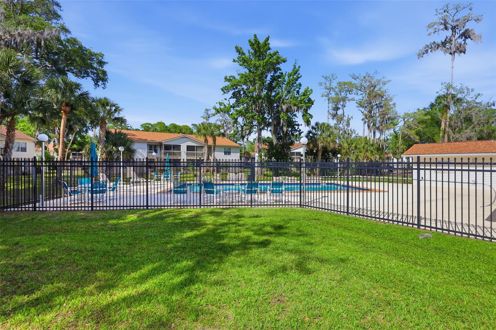 Image 5 of 22 For 1600 Big Tree Road G7