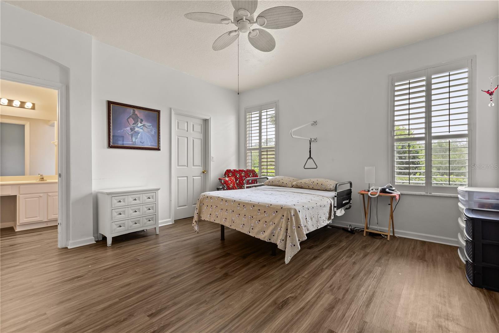 Image 15 of 29 For 307 Heron Point Way