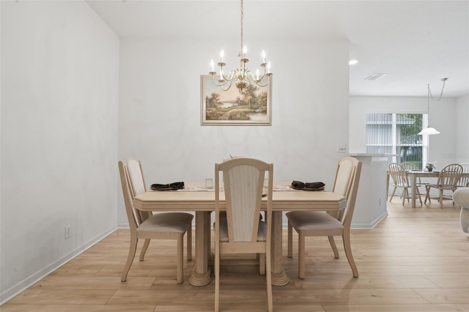 Image 8 of 44 For 115 Avenham Drive