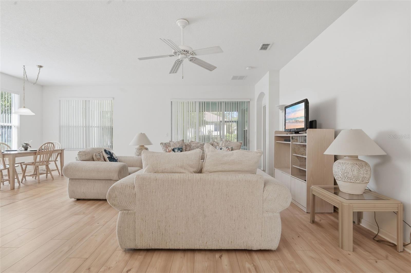 Image 9 of 44 For 115 Avenham Drive