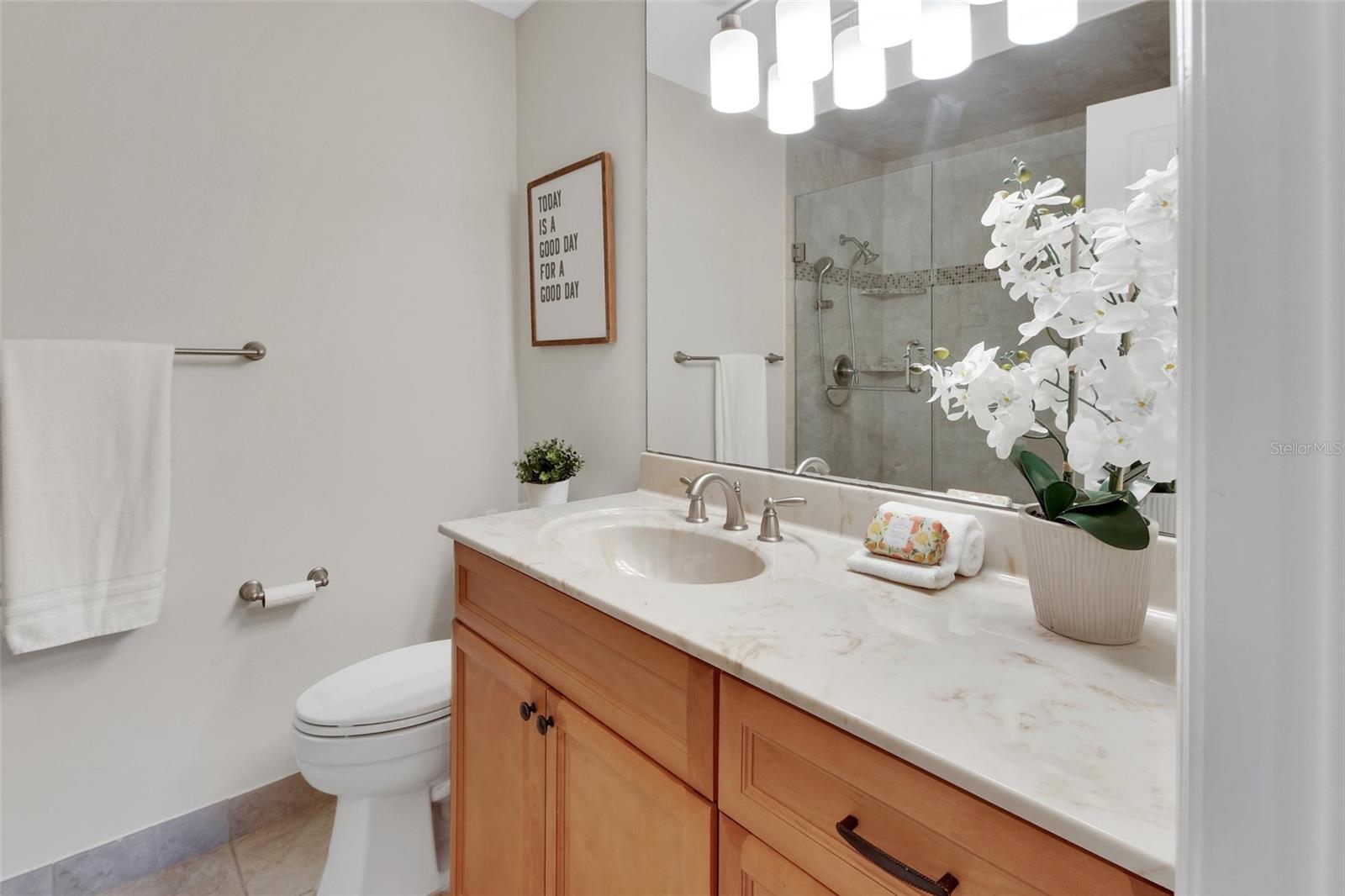 Image 26 of 47 For 136 Turnberry Circle
