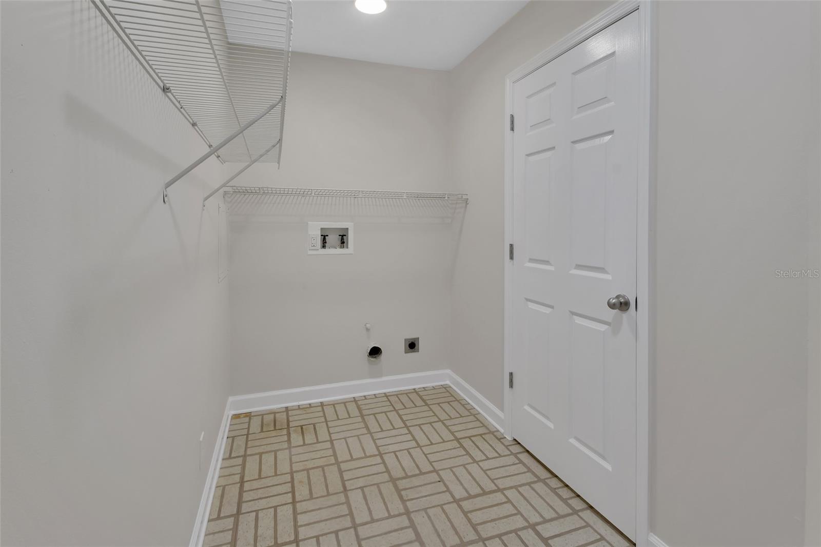 Image 31 of 47 For 136 Turnberry Circle