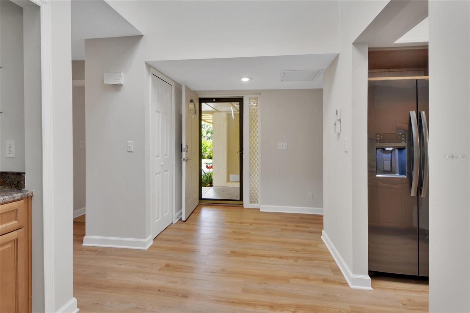 Image 4 of 47 For 136 Turnberry Circle