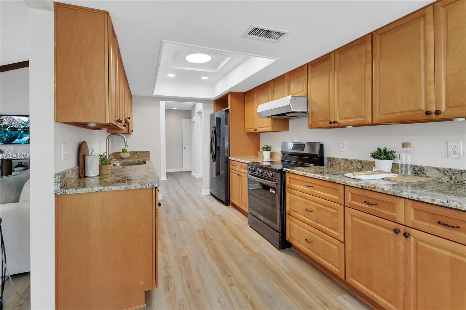 Image 5 of 47 For 136 Turnberry Circle