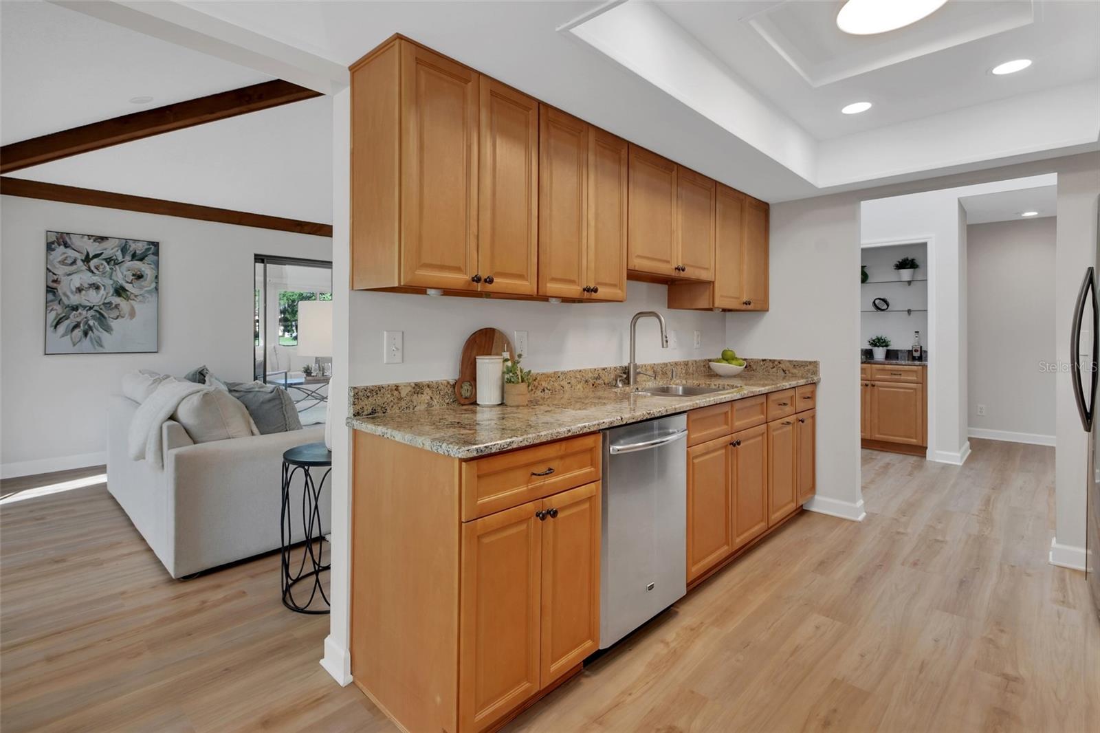 Image 7 of 47 For 136 Turnberry Circle
