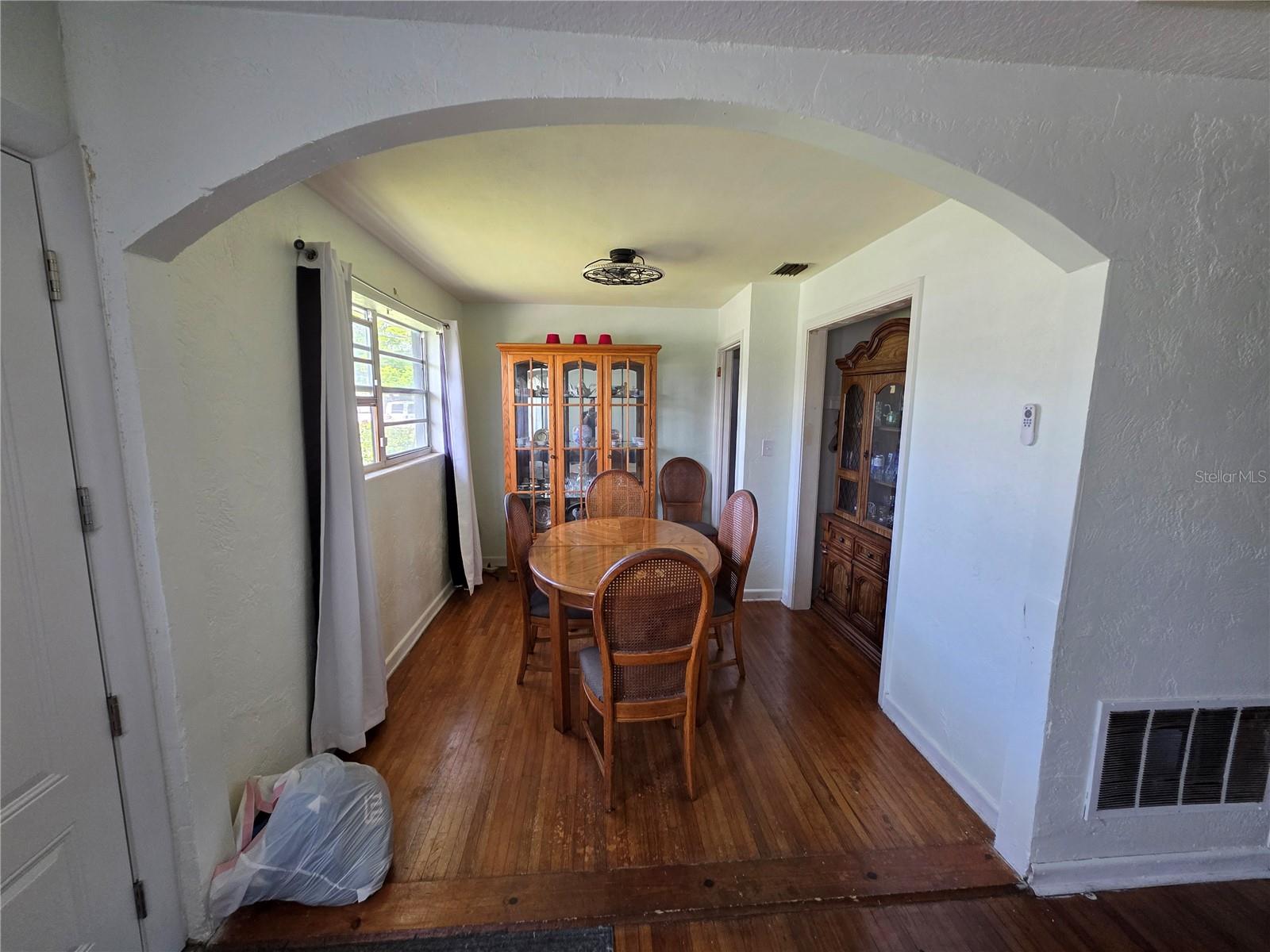 Image 6 of 20 For 563 Martha Drive