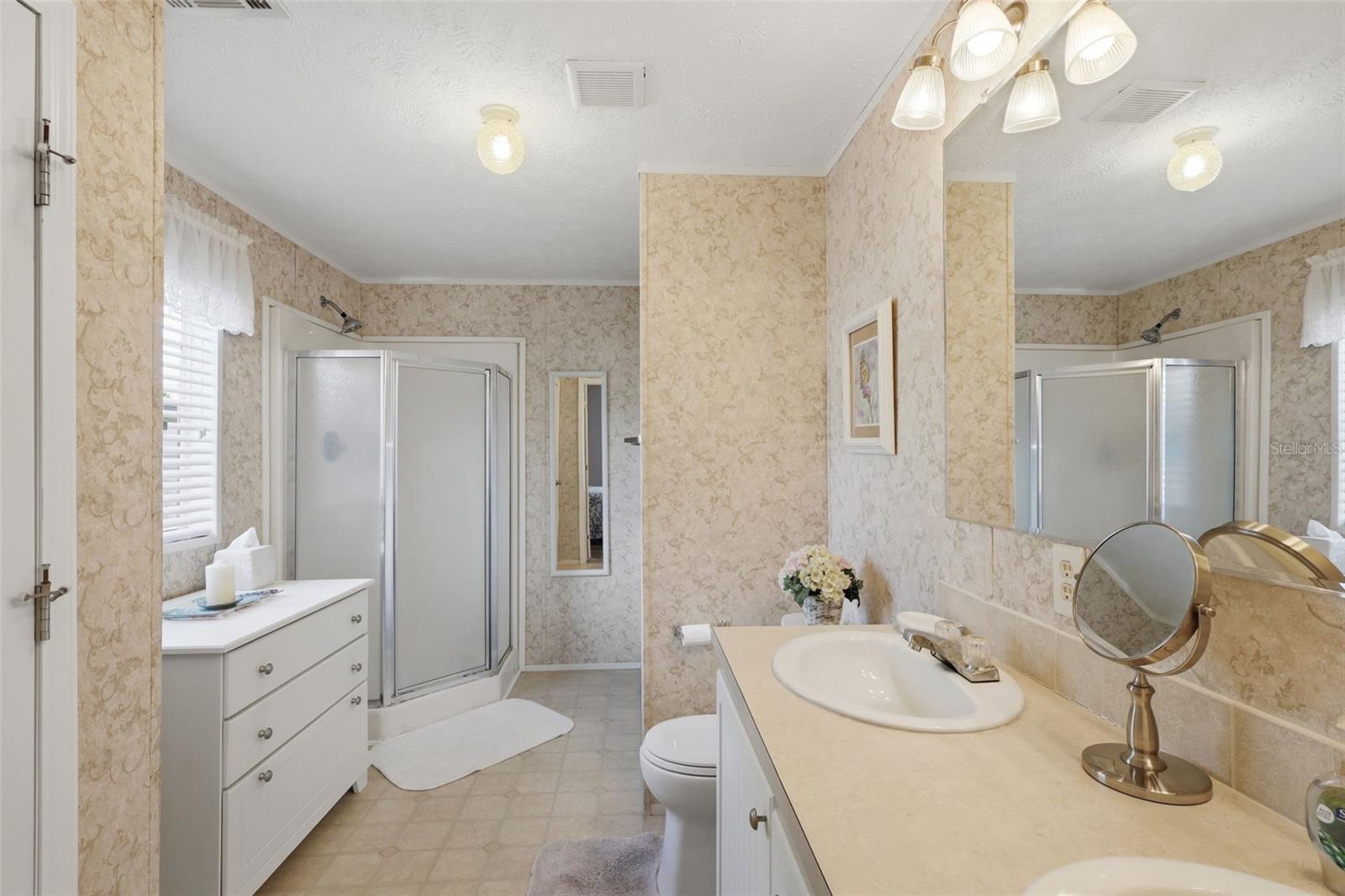 Image 23 of 38 For 373 Dolores Boulevard