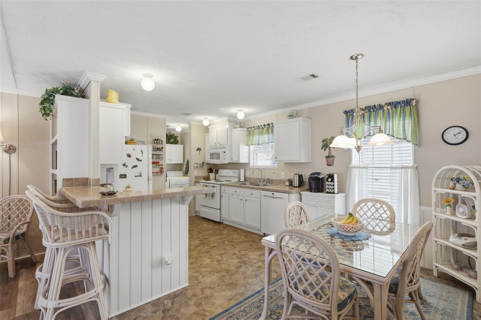 Image 30 of 38 For 373 Dolores Boulevard