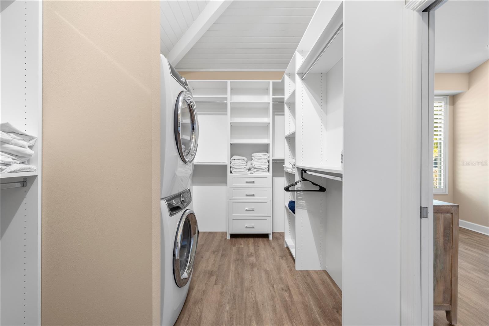 Image 18 of 40 For 5169 Oxford Drive