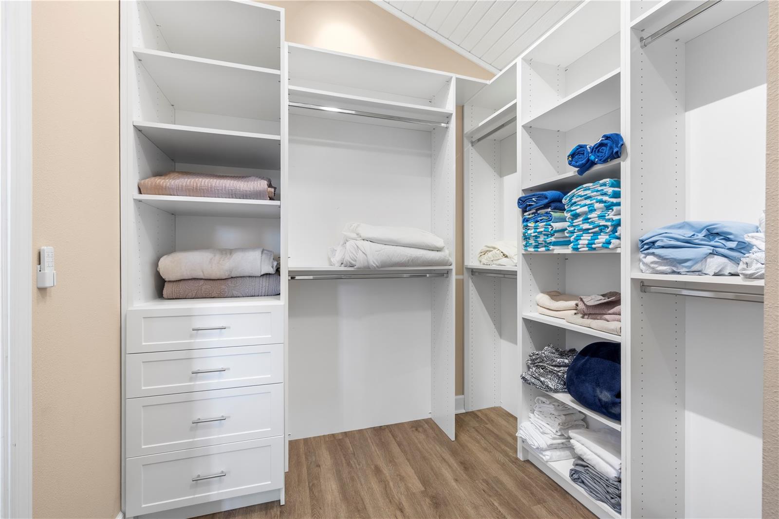 Image 20 of 40 For 5169 Oxford Drive