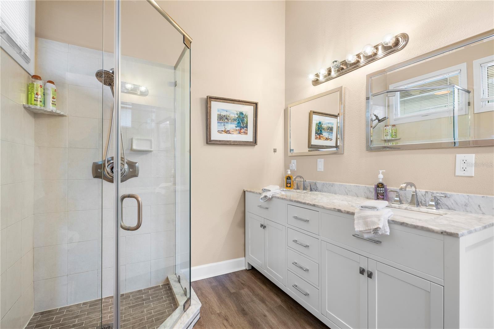 Image 22 of 40 For 5169 Oxford Drive