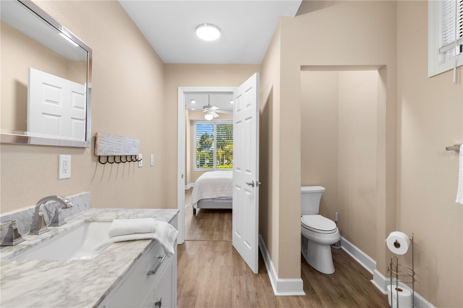 Image 23 of 40 For 5169 Oxford Drive