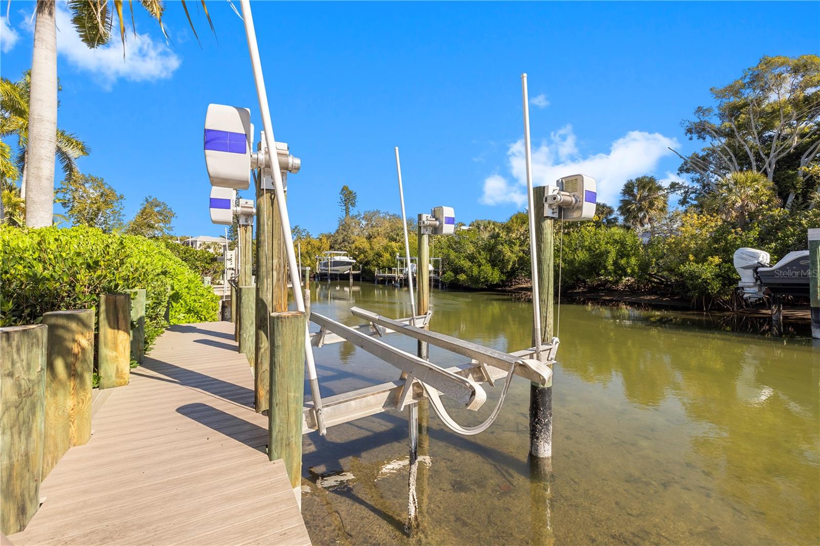 Image 34 of 40 For 5169 Oxford Drive