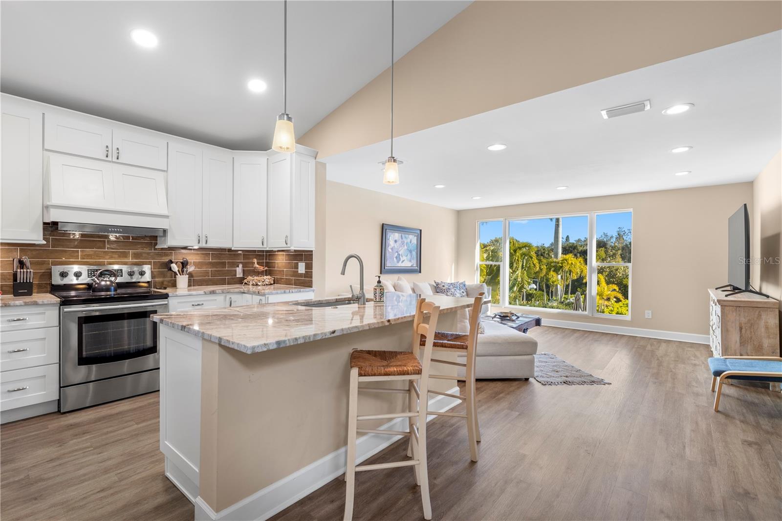 Image 9 of 40 For 5169 Oxford Drive