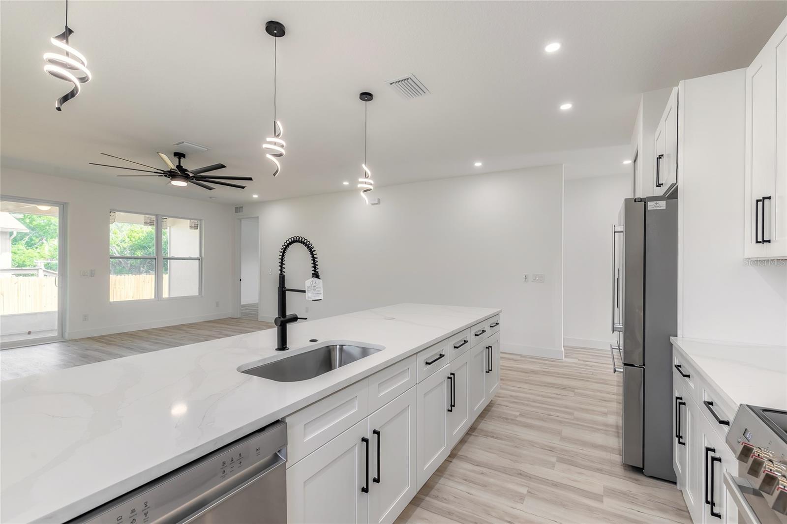 Image 12 of 37 For 1991 Cedar Street