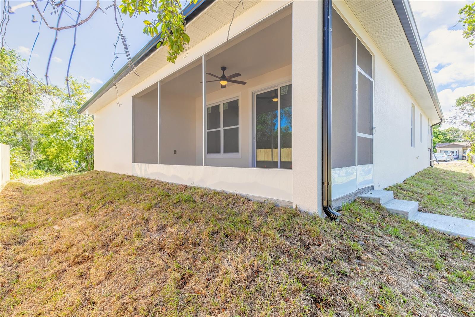 Image 27 of 37 For 1991 Cedar Street