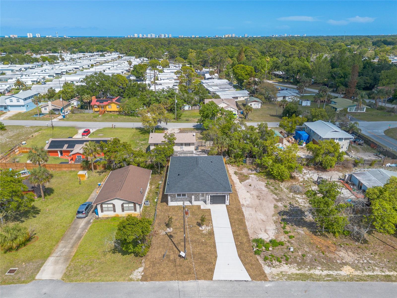 Image 29 of 37 For 1991 Cedar Street