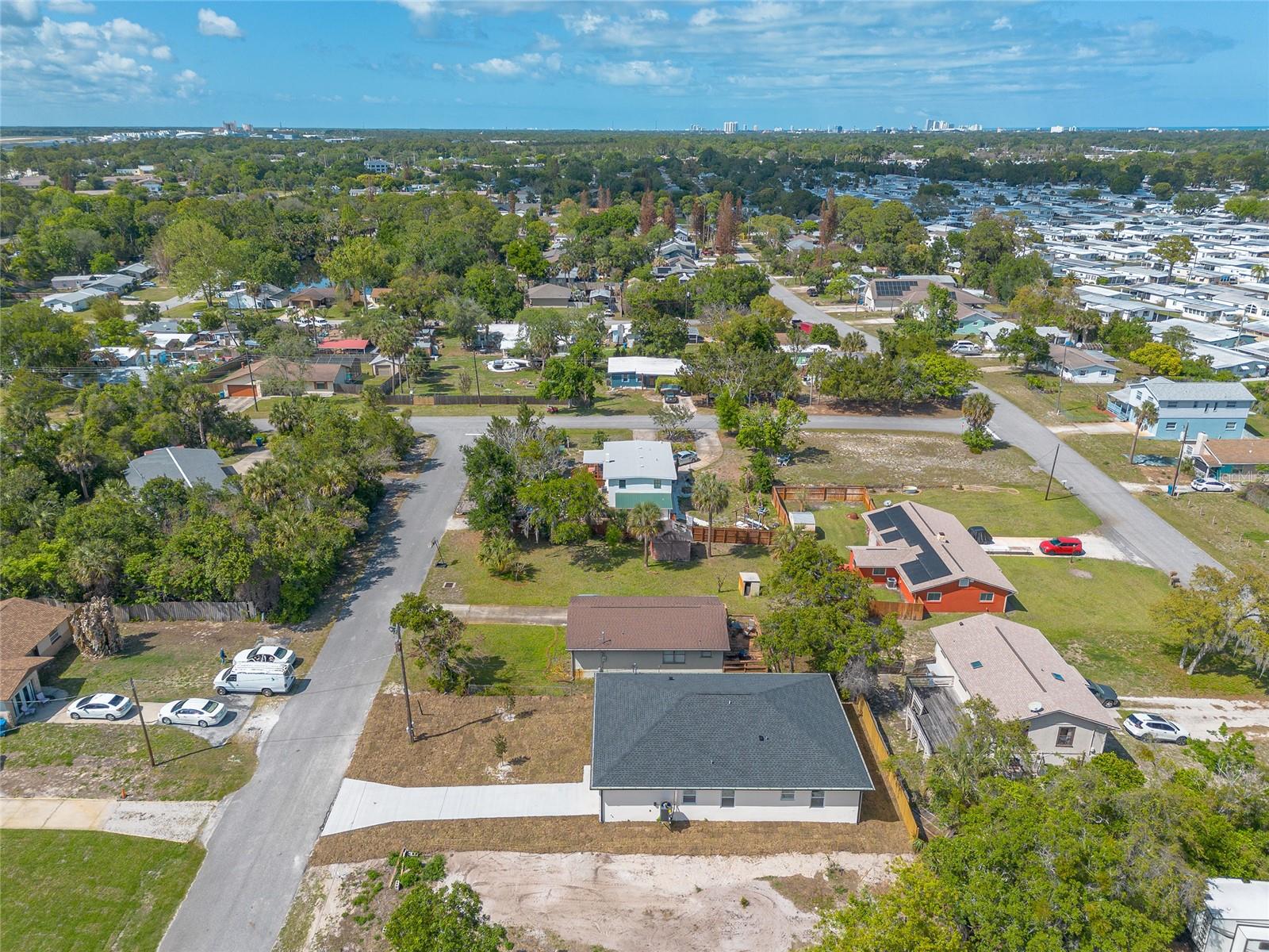 Image 31 of 37 For 1991 Cedar Street