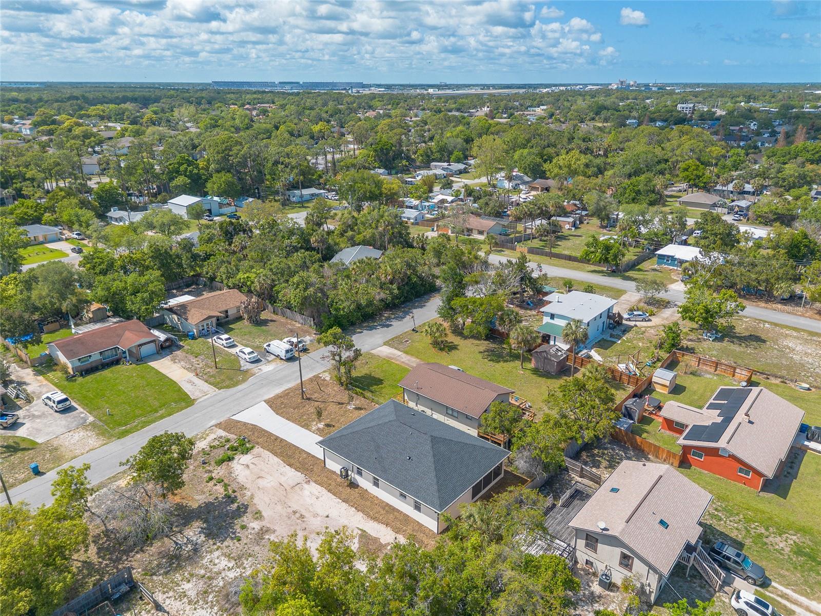 Image 32 of 37 For 1991 Cedar Street