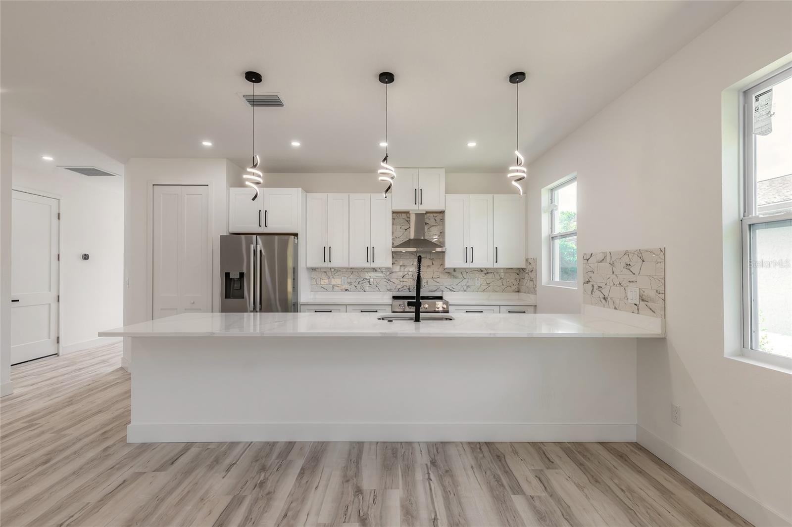 Image 8 of 37 For 1991 Cedar Street