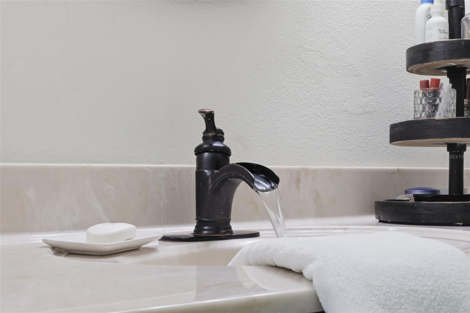 Image 12 of 70 For 1925 Pine Court