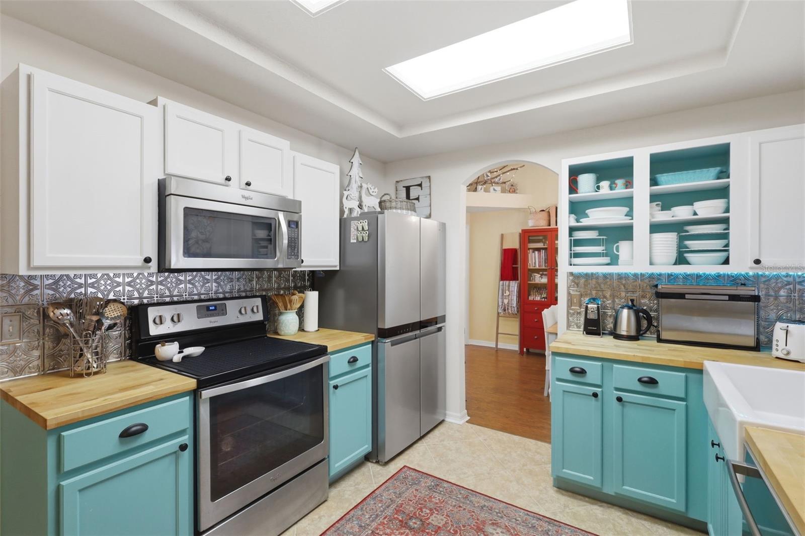 Image 18 of 70 For 1925 Pine Court