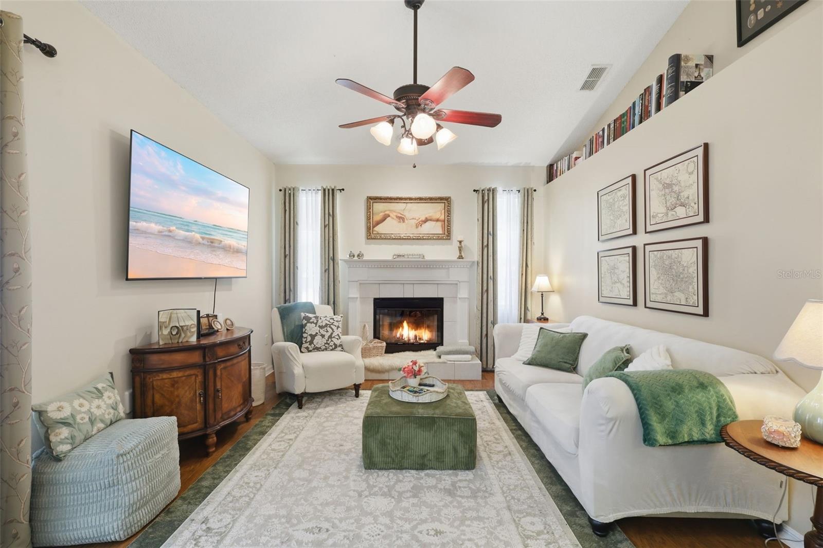 Image 24 of 70 For 1925 Pine Court