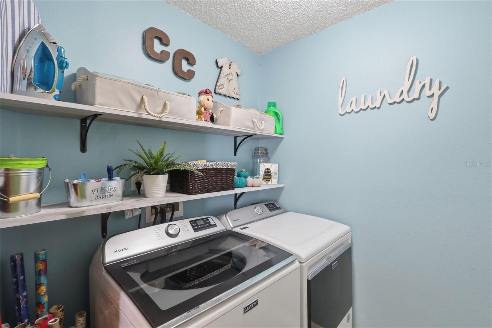 Image 31 of 70 For 1925 Pine Court