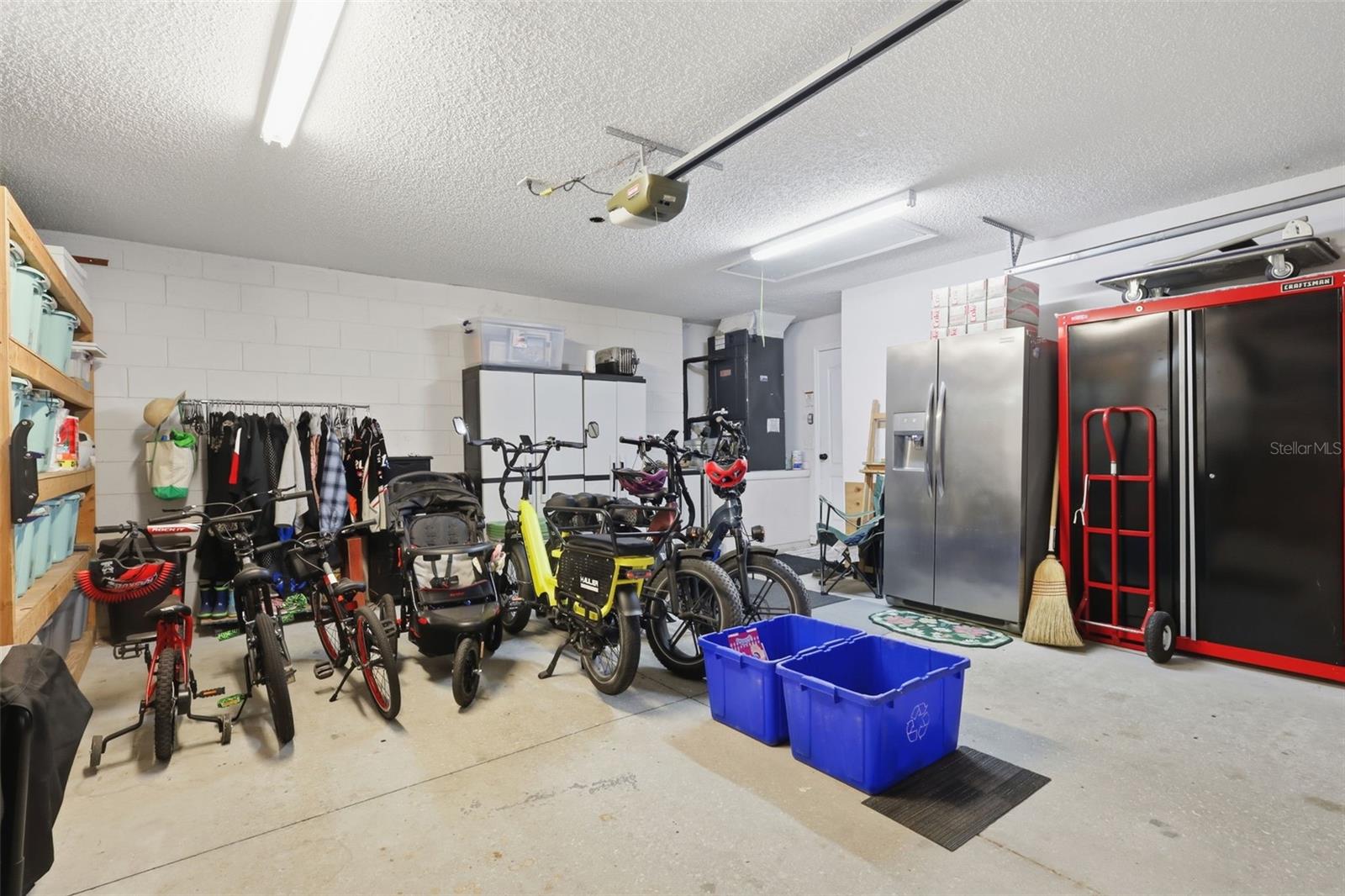 Image 32 of 70 For 1925 Pine Court