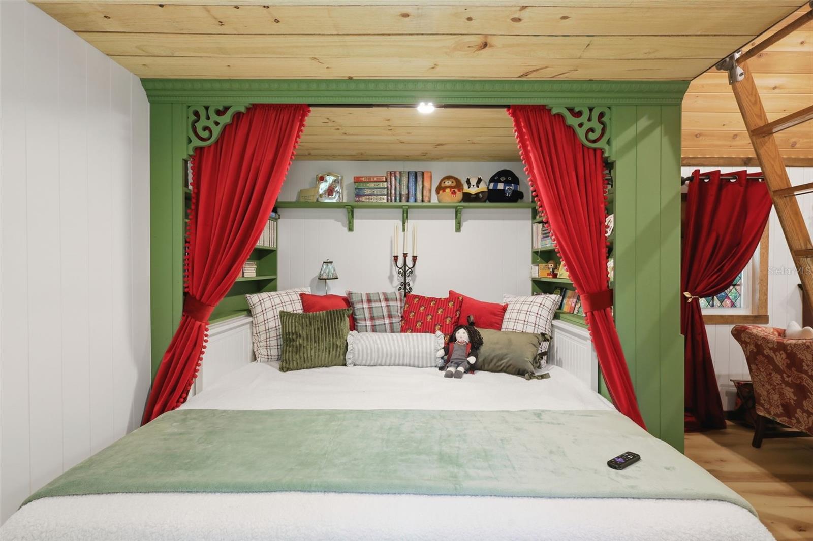 Image 48 of 70 For 1925 Pine Court