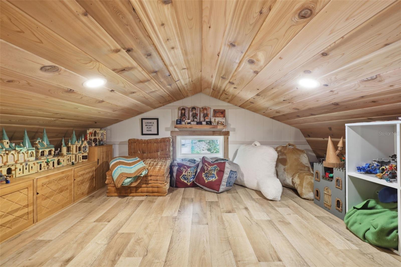 Image 51 of 70 For 1925 Pine Court