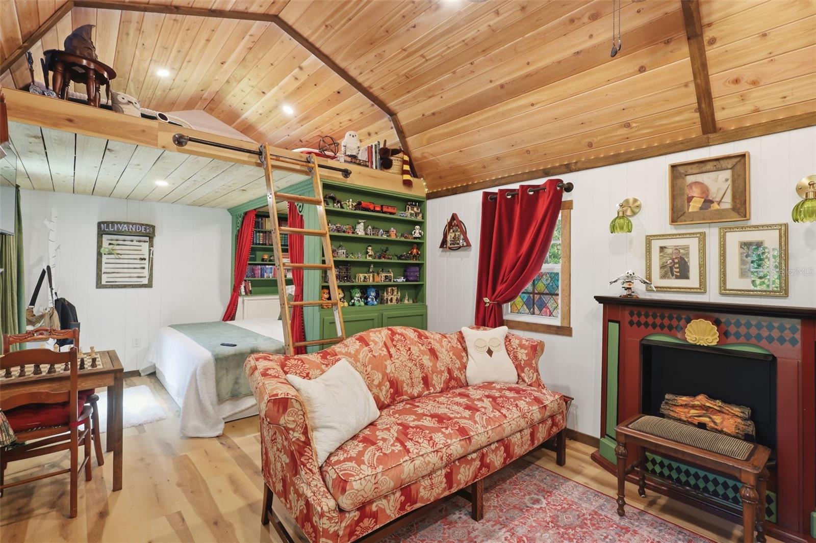 Image 53 of 70 For 1925 Pine Court