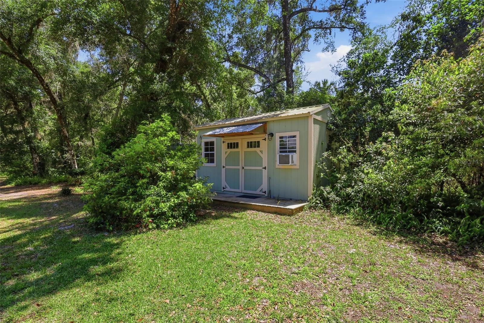 Image 62 of 70 For 1925 Pine Court