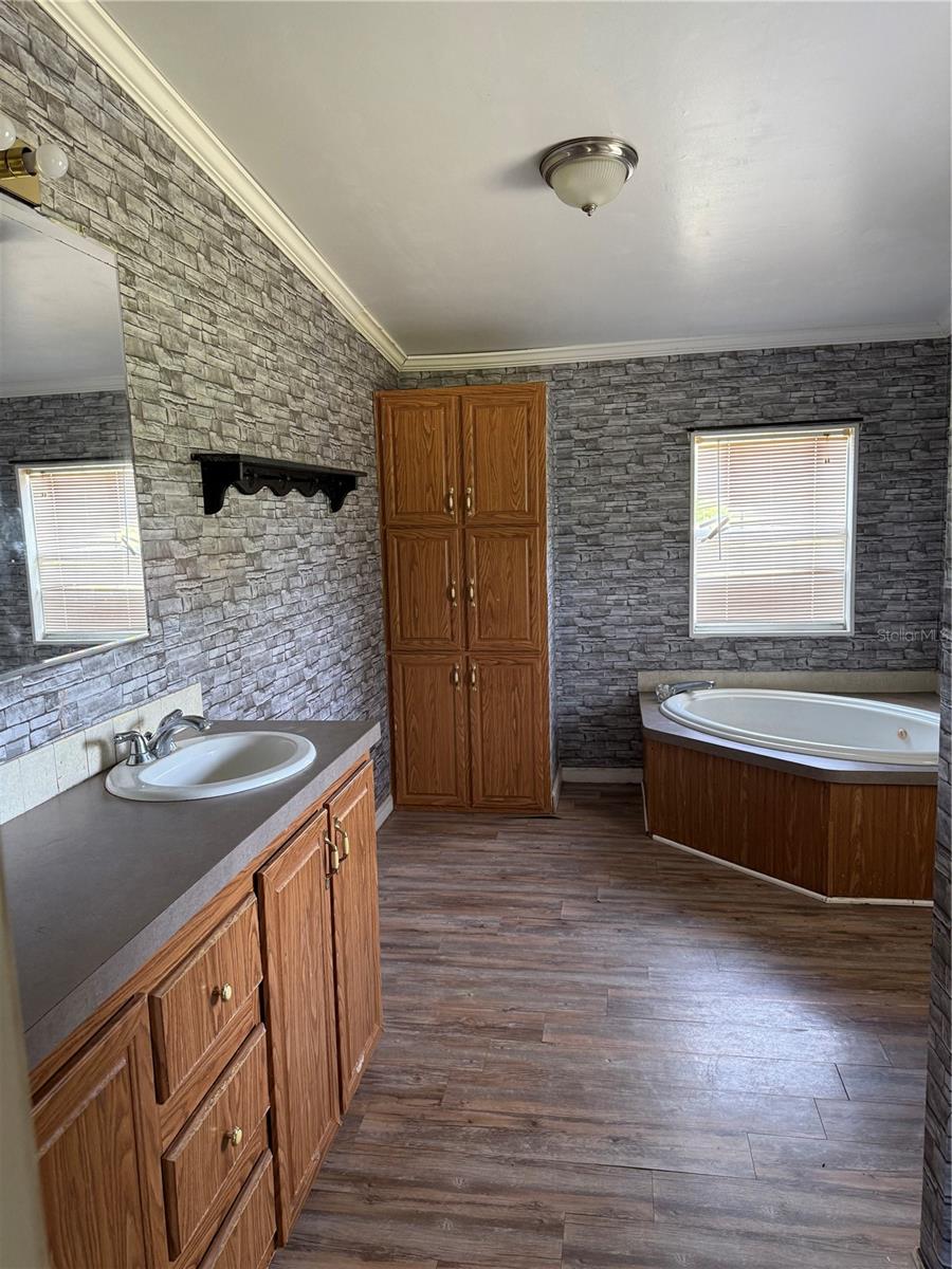 Image 7 of 39 For 11090 165th Terrace Road