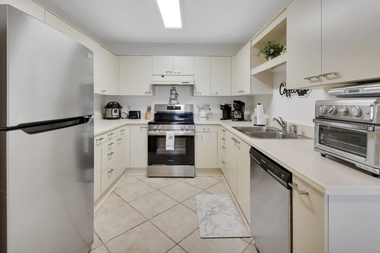 Image 7 of 24 For 2520 Glen Eagles Drive