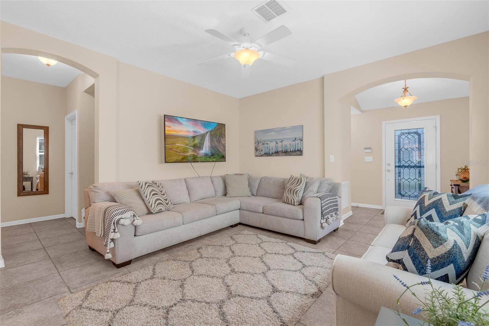 Image 7 of 57 For 105 Littleton Circle