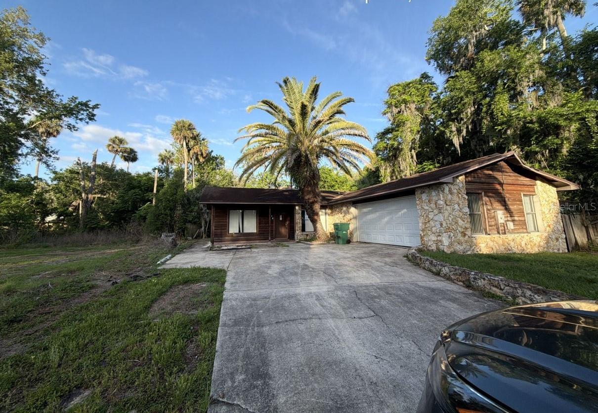 Listing Details for 1154 Buena Vista Drive, DAYTONA BEACH, FL 32117