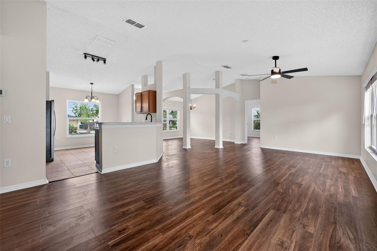 Image 13 of 32 For 3343 Caldwell Street