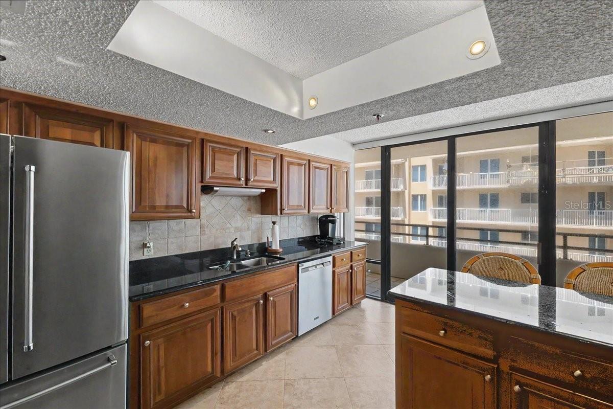 Image 21 of 41 For 3743 Atlantic Avenue 10b0