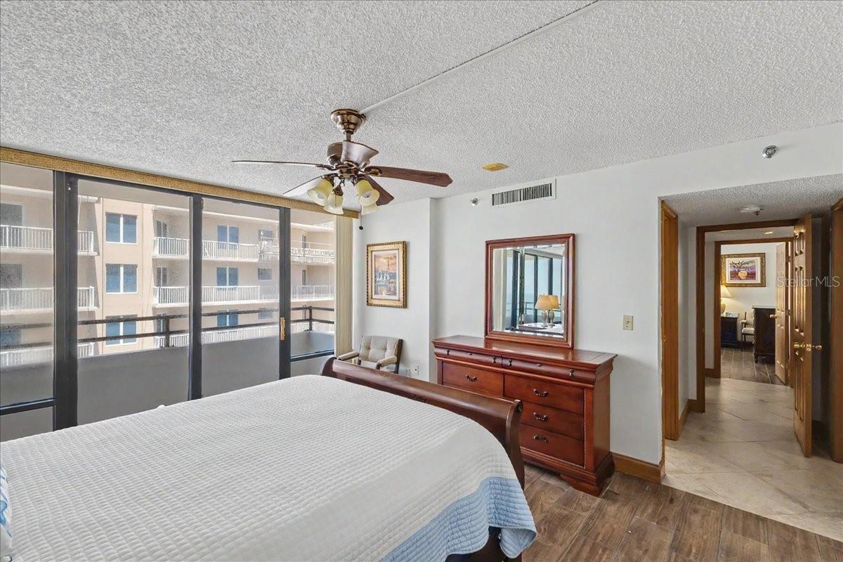 Image 28 of 41 For 3743 Atlantic Avenue 10b0