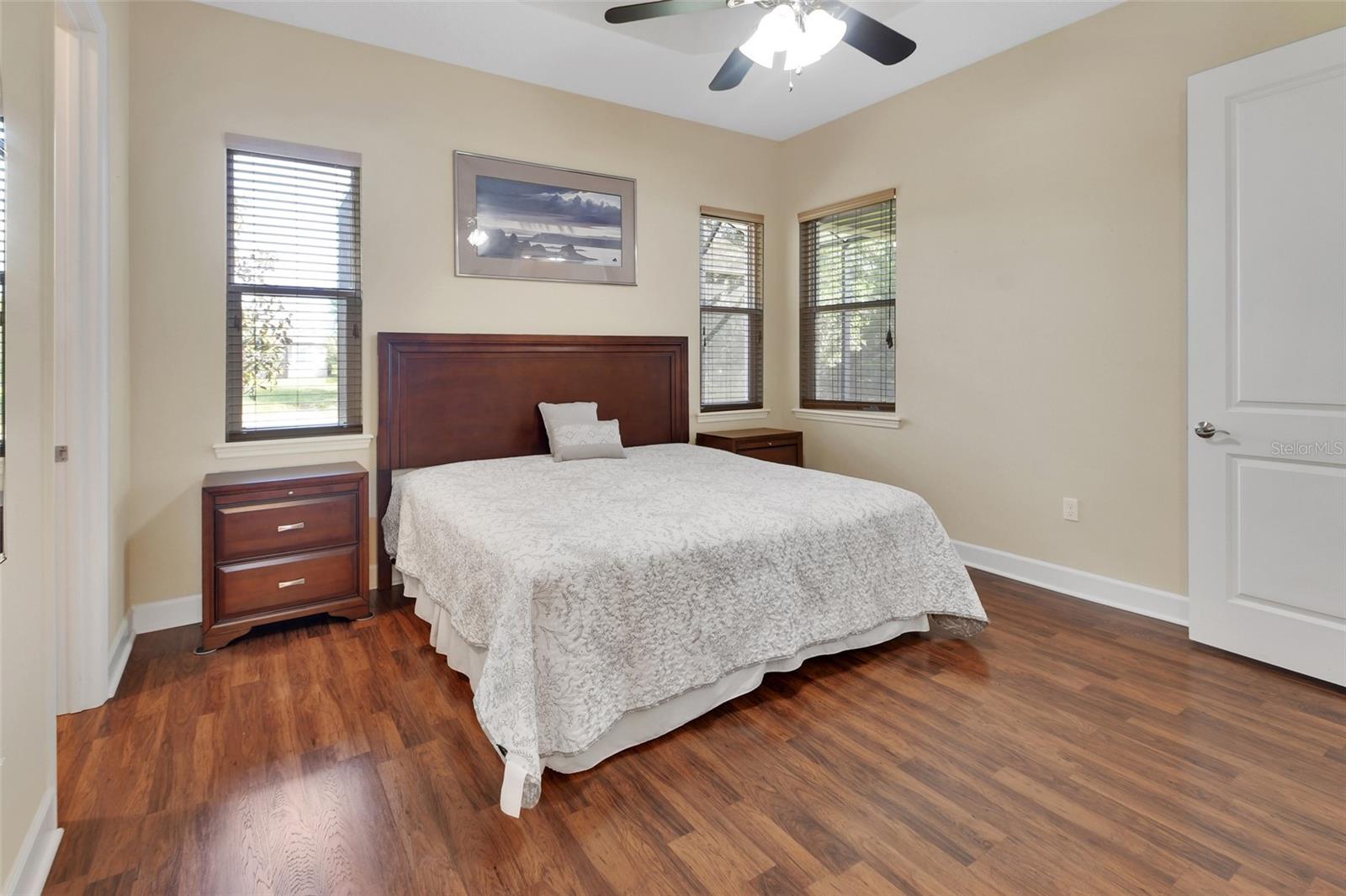 Image 15 of 46 For 423 Tisbury Court