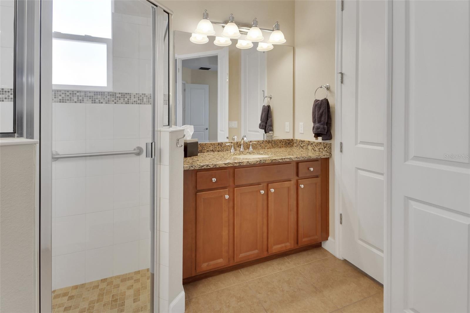 Image 18 of 46 For 423 Tisbury Court