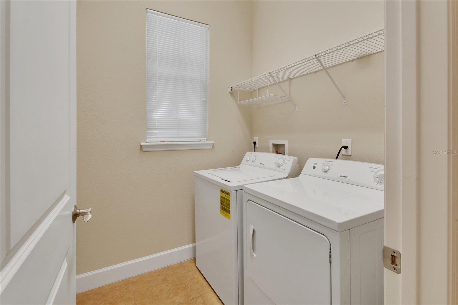 Image 25 of 46 For 423 Tisbury Court