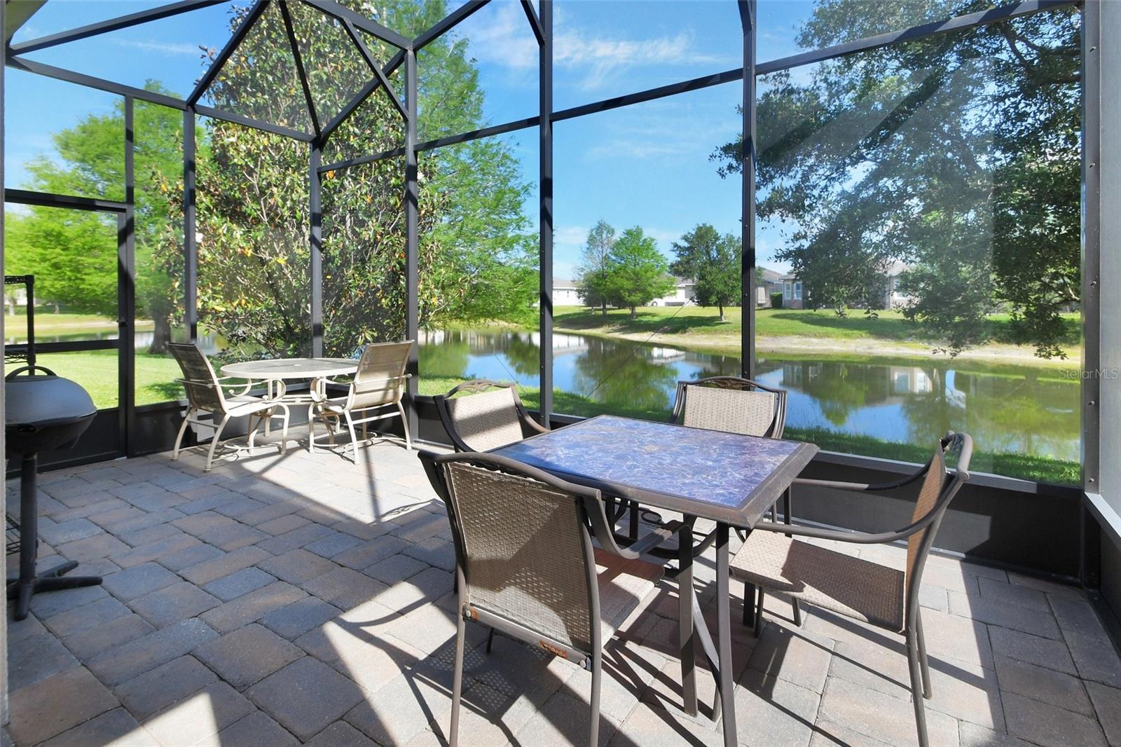 Image 26 of 46 For 423 Tisbury Court