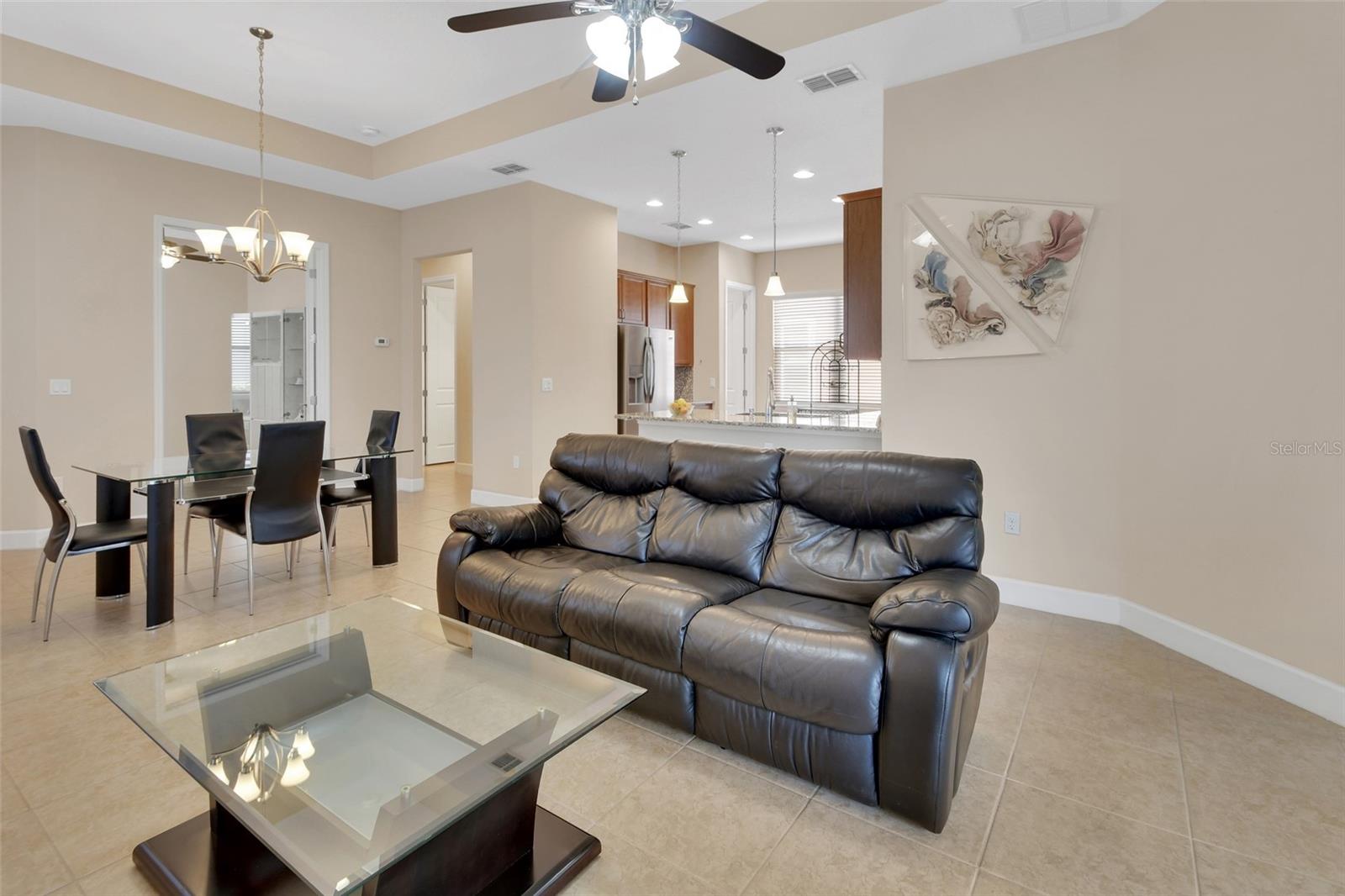 Image 5 of 46 For 423 Tisbury Court