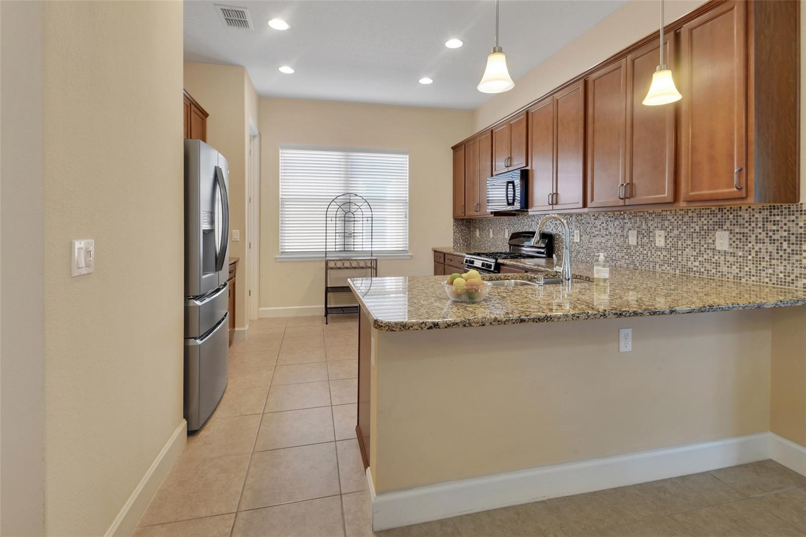 Image 7 of 46 For 423 Tisbury Court