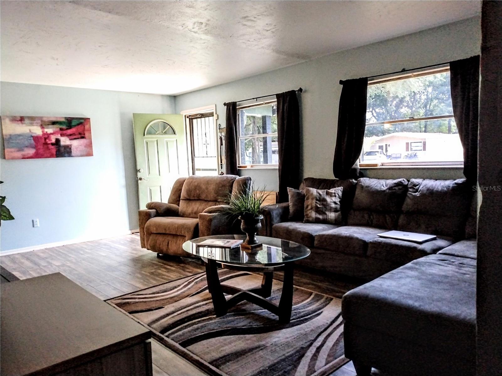 Image 2 of 17 For 25 Sandpiper Street