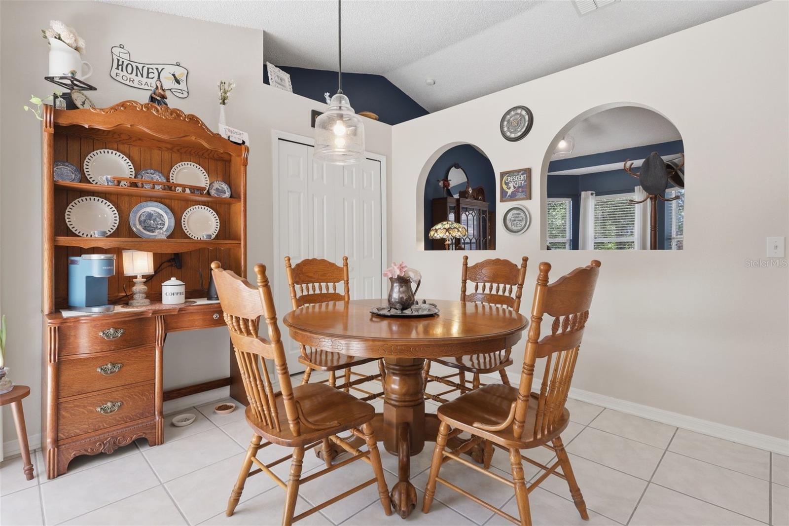 Image 28 of 45 For 923 Cascades Park Trail