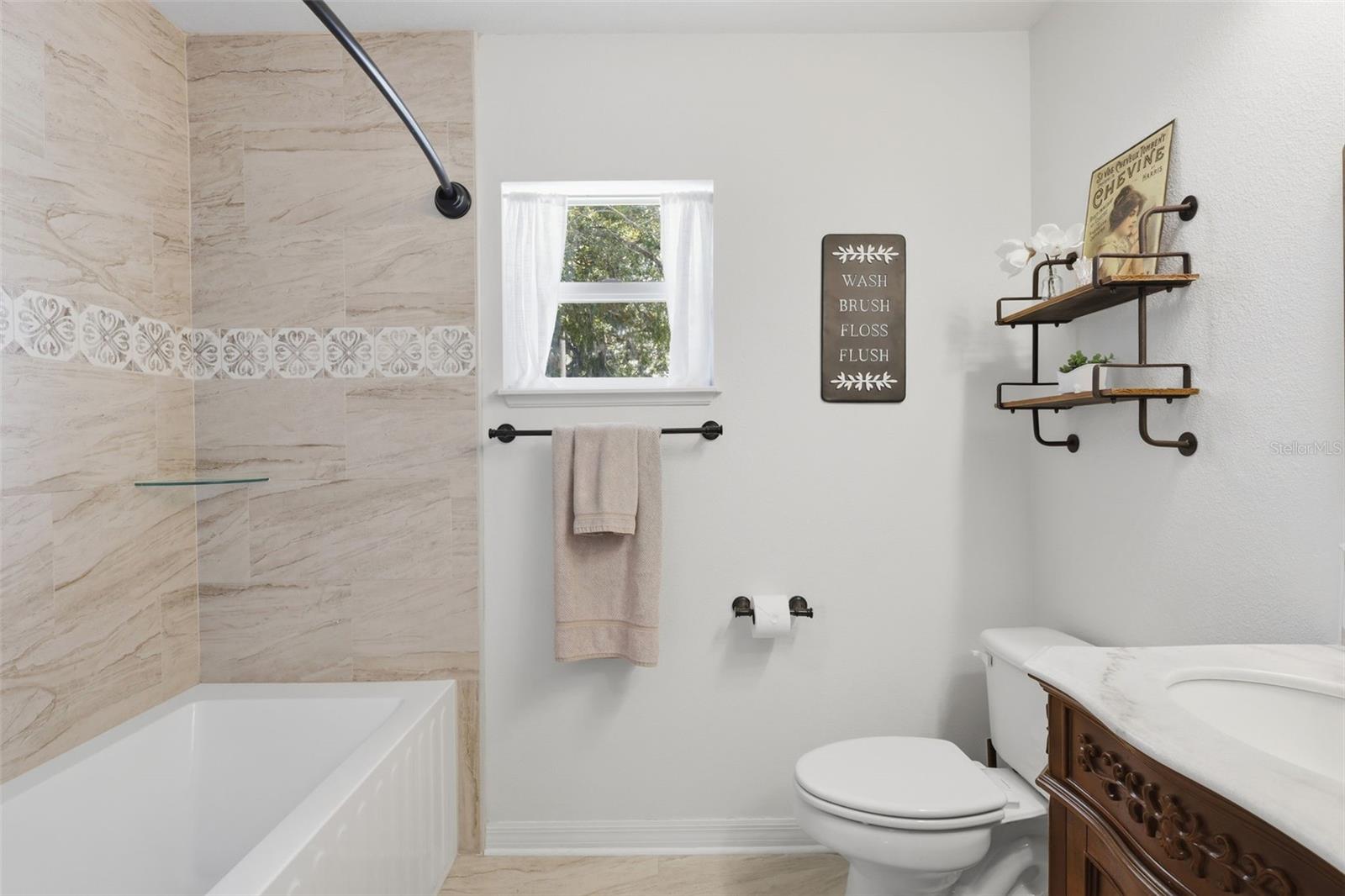 Image 39 of 45 For 923 Cascades Park Trail